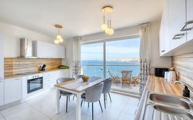 Blu Mar Sea View Apartments